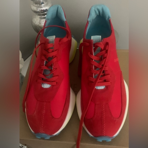 Womens Steve Madden sneaker - Picture 9 of 9